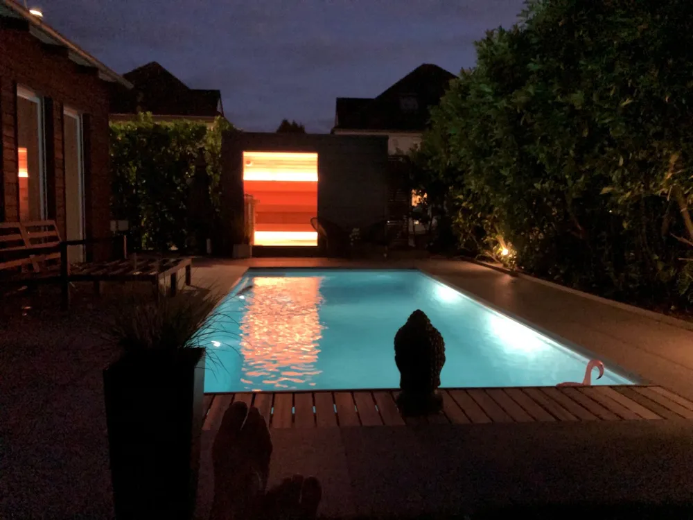 Fertiggestellter PoolFab-Pool im Sommer, Bild 10