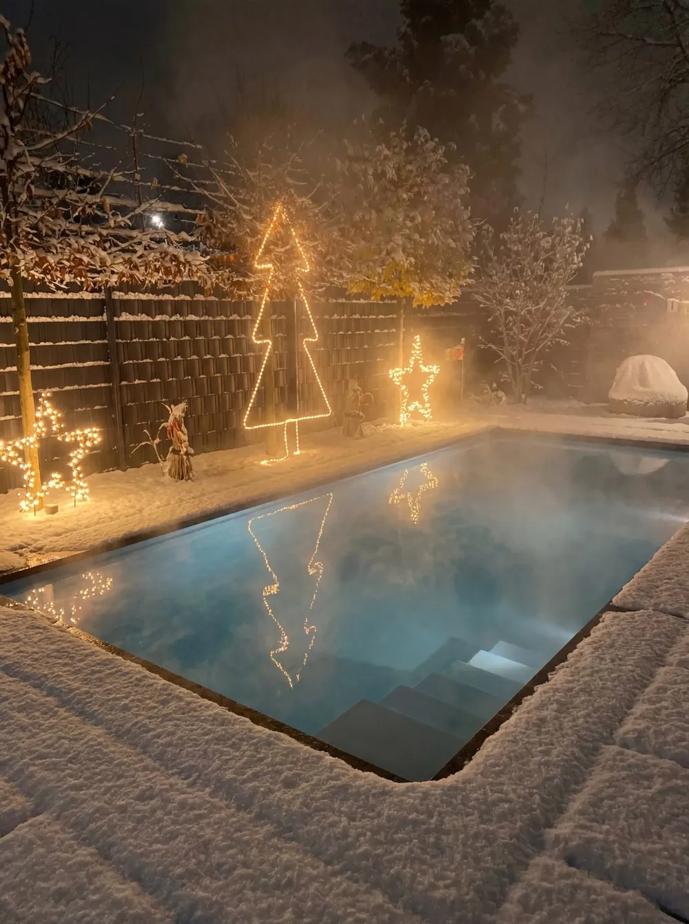 PoolFab-Pool im Winter mit Abdeckung, Bild 7